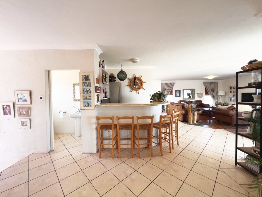 4 Bedroom Property for Sale in Calypso Beach Western Cape